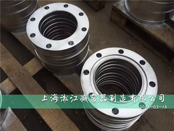 美標法蘭橡膠軟連接準備組裝發(fā)貨 美標法蘭橡膠軟連接