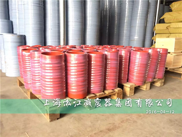 紅色非標卡箍式橡膠軟連接